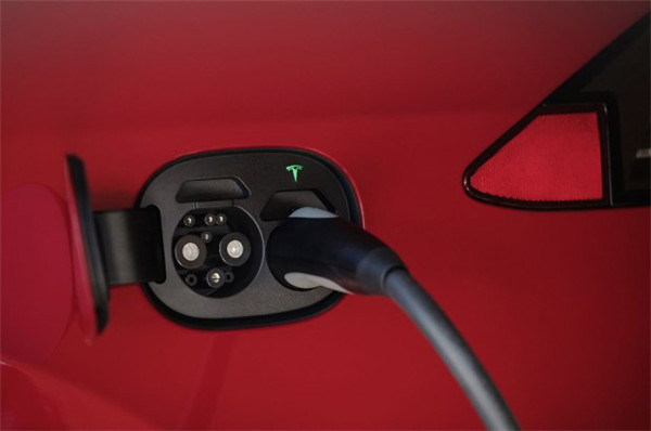 特斯拉：中規(guī)車將換“新國標”充電接口