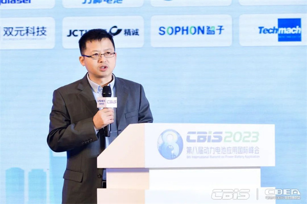 9000GWh！“百舸爭(zhēng)流”新能源電池萬(wàn)億新藍(lán)海
