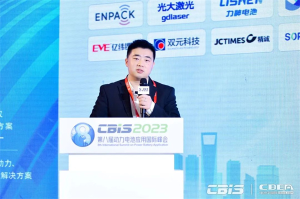 9000GWh！“百舸爭(zhēng)流”新能源電池萬(wàn)億新藍(lán)海