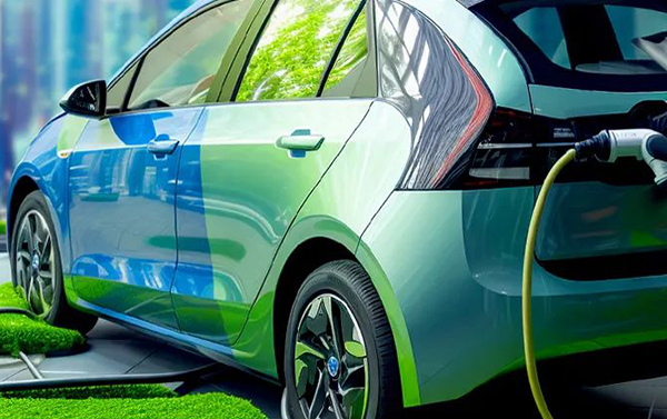 裝車大提速！全固態(tài)電池“加碼”導(dǎo)入高鎳